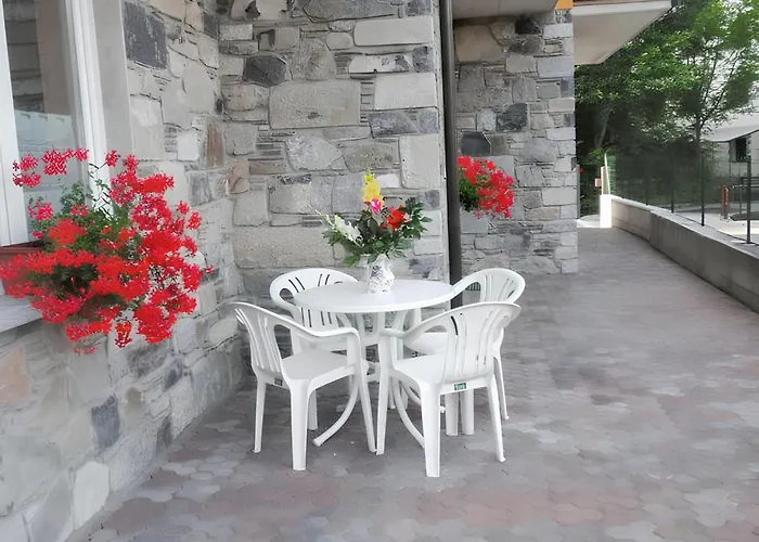 شقة Charming In 70 M² With Mountain View Livo (Lombardy)