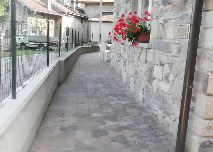 Charming In 70 M² With Mountain View Appartamento Livo (Lombardy)